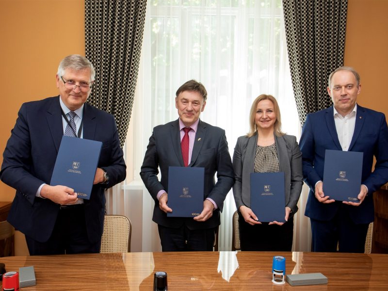 Istorinė sutartis: Kauno universitetai jungia jėgas unikaliai bendradarbystei
