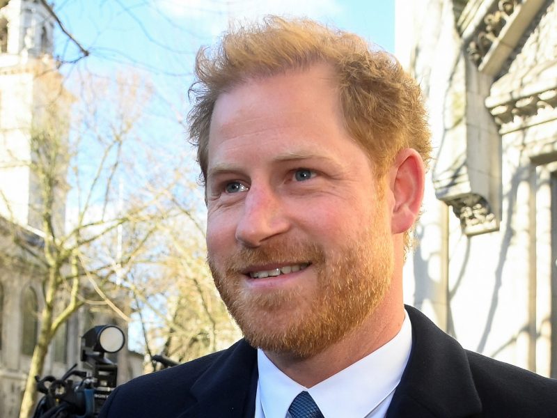 Princas Harry netikėtai atvyko į Londono teismą