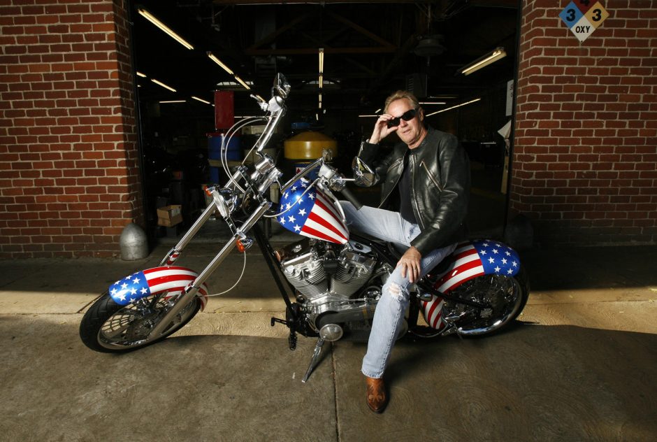 „Nerūpestingo keliautojo“ motociklas – už daugiau kaip milijoną dolerių