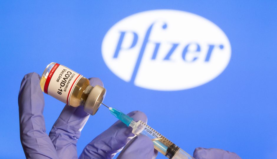 „Pfizer“ pradėjo vakcinos nuo COVID-19 registraciją Brazilijoje