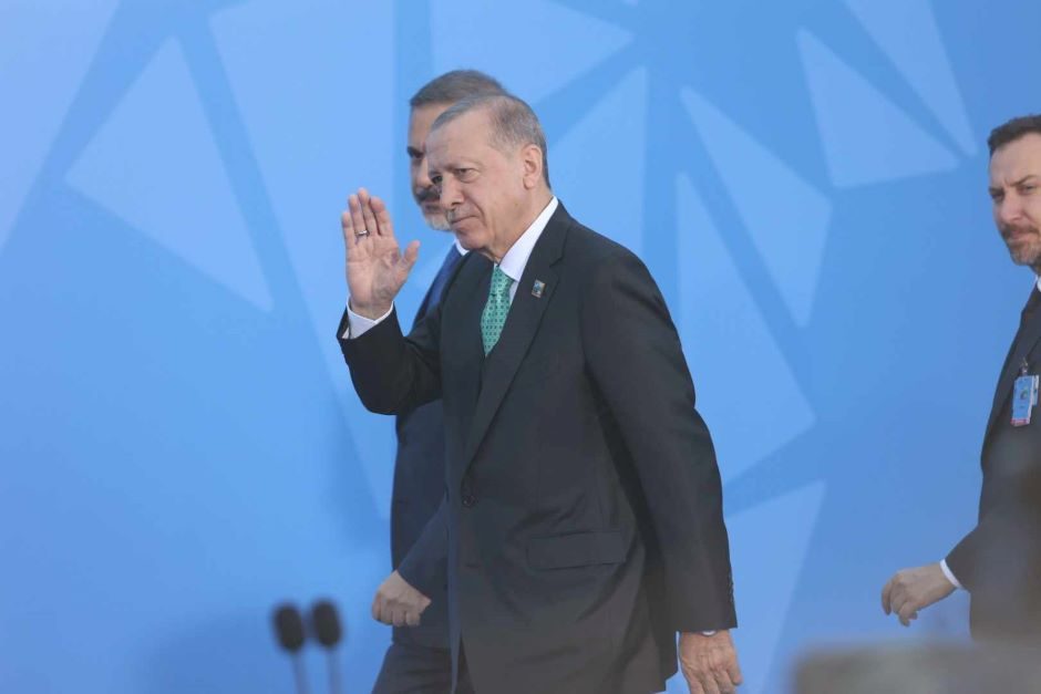 Turkijos prezidentas sako, kad pasitiki Rusija tiek pat, kiek ir Vakarais
