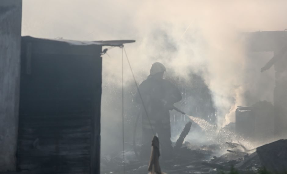 Panevėžio rajone užsidegė sodo namelis