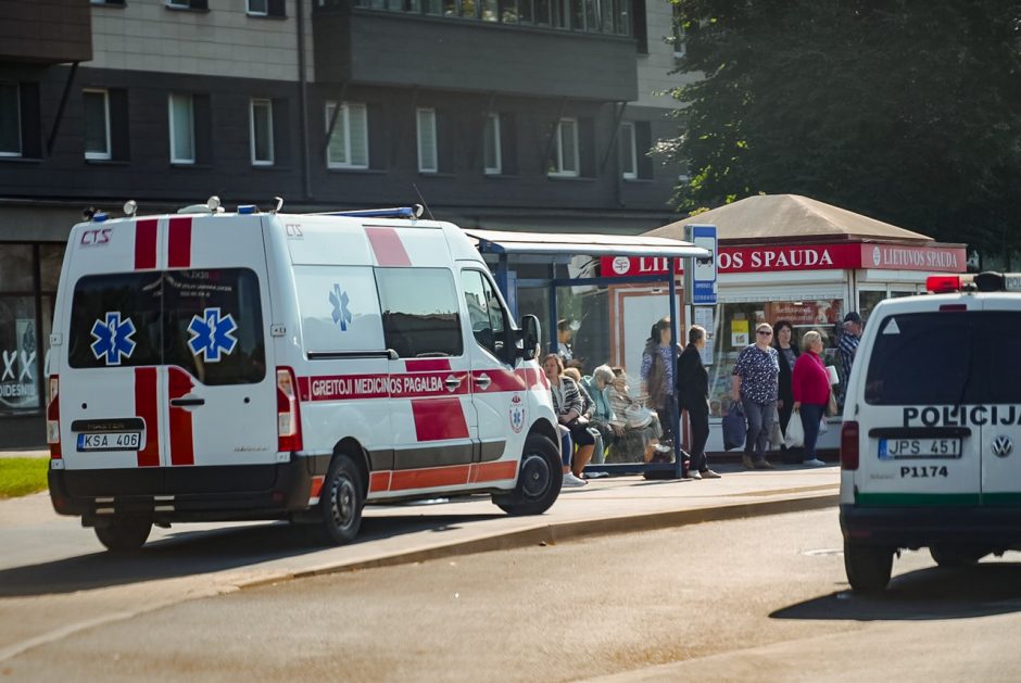 Panevėžyje – masinė autobusų ir automobilių avarija: nukentėjo du žmonės