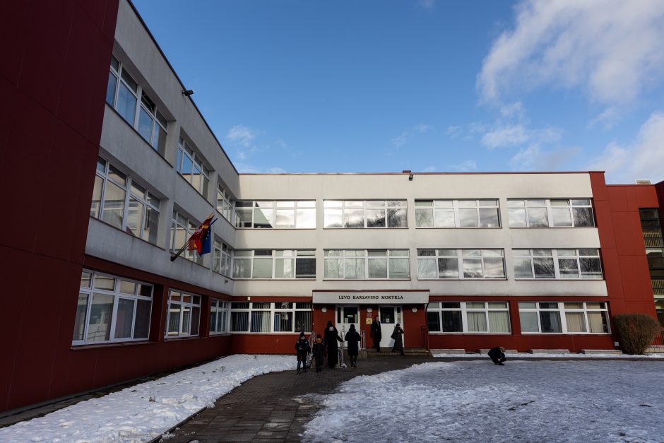 Sostinės mokykloje aptiktas savadarbis „sprogmuo“: norėjo išvengti ketvirtokų įskaitos?
