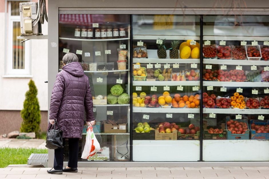 Mažmeninės prekybos apyvarta per metus padidėjo 2,1 proc. 