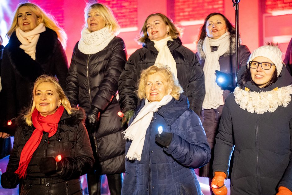 Kauno rajono gyventojus stebino įspūdingi šou trijose skirtingose vietovėse