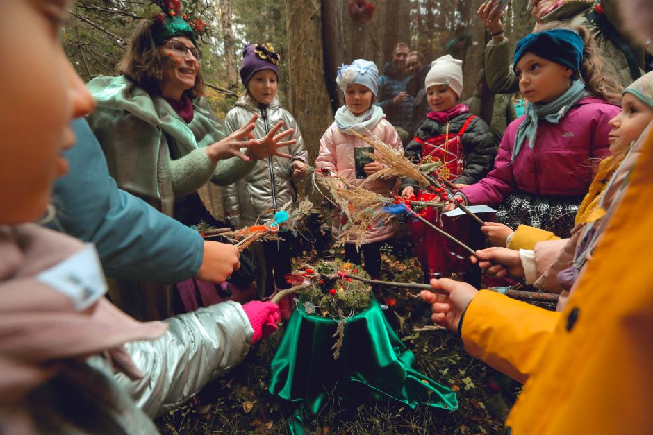 „Miško burtai“ į Žemaitijos mišką pritraukė rekordinį dalyvių skaičių