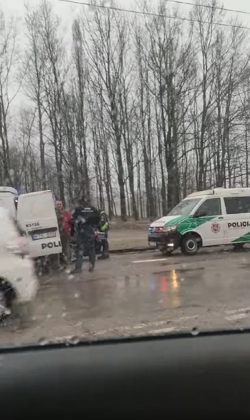 Kauno pareigūnai sulaikė kelių erelį: sustojo ne iškart, vairavo be teisių