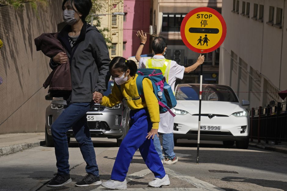 Kinijoje – išpuolis vaikų darželyje: mirtinai subadyti trys žmonės, šeši sužaloti