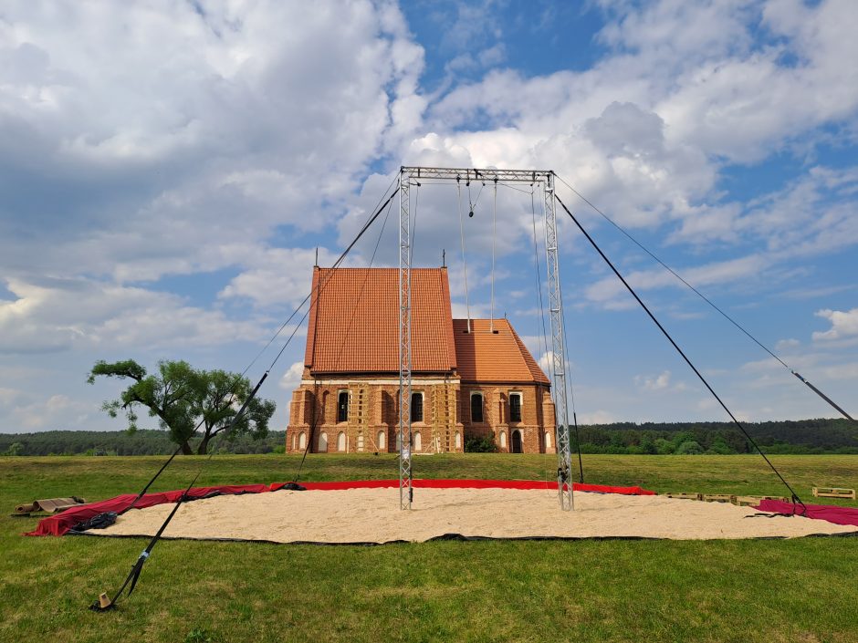 Cirko režisierius R. Magro apie aitvarų magiją Zapyškyje: viskas prasidėjo nuo lietuvių mitologijos