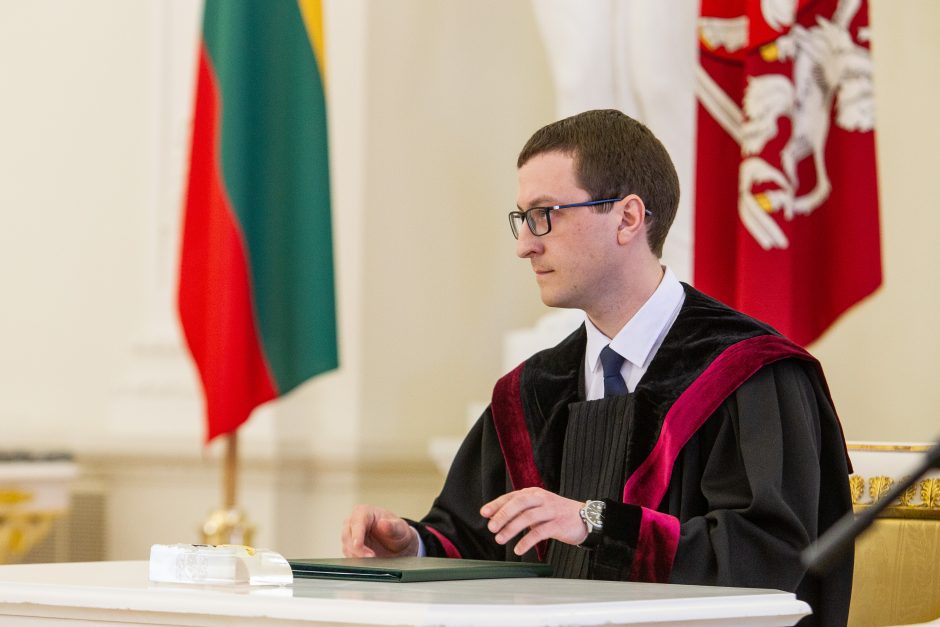 Prisiekė 14 naujų teisėjų, labiausiai pasipildys Vilniaus apylinkės teismas