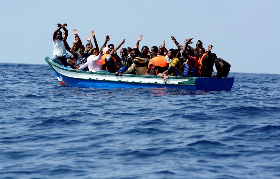 Prie Libijos krantų vėl atnaujintos migrantų gelbėjimo operacijos
