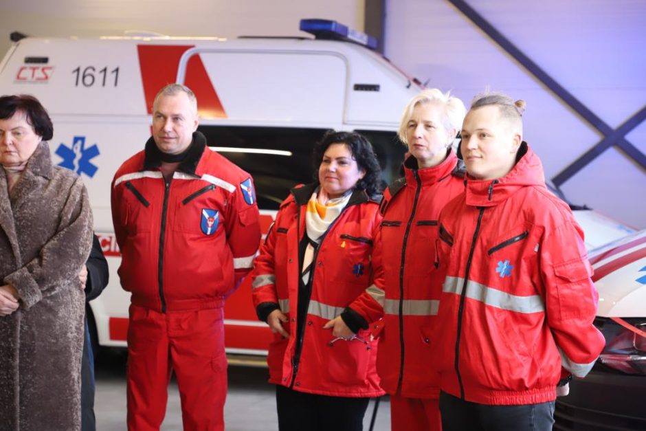 Pakaunėje ligonius veš automobiliais, kokių Lietuvoje dar niekas neturi