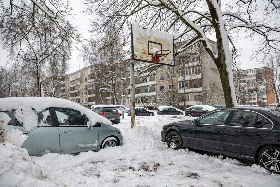 Netinkamai sostinės kiemus prižiūrintiems rangovams grasina baudomis