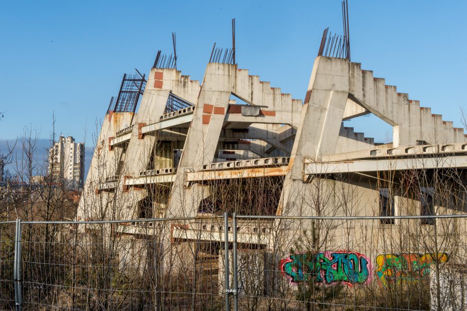 Nacionalinio stadiono statybos vos nepaskendo šešėliuose