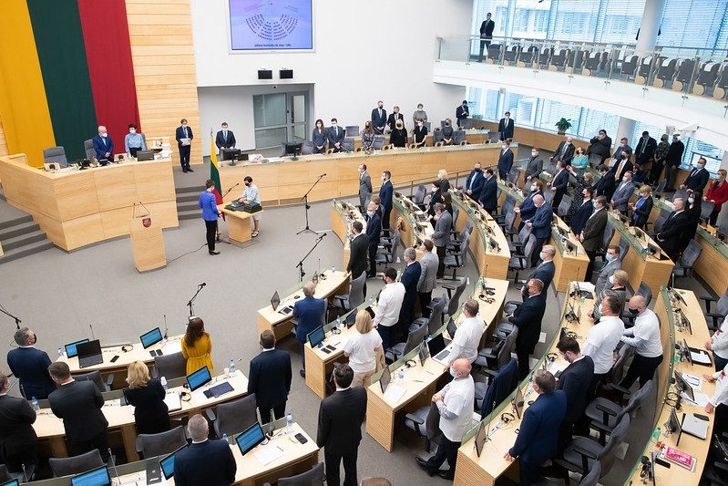 Seime prisiekė naujos sudėties Vyriausiosios rinkimų komisijos nariai