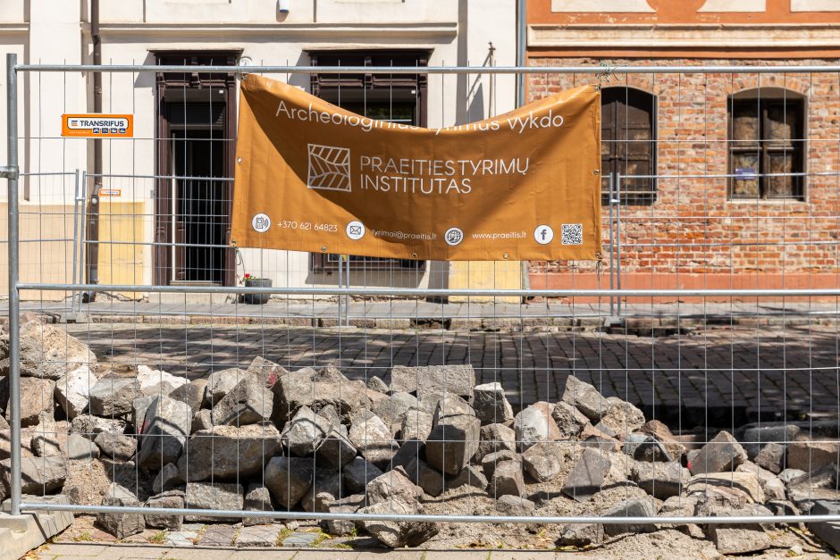 Rotušės aikštėje pluša archeologai: ko ieško?