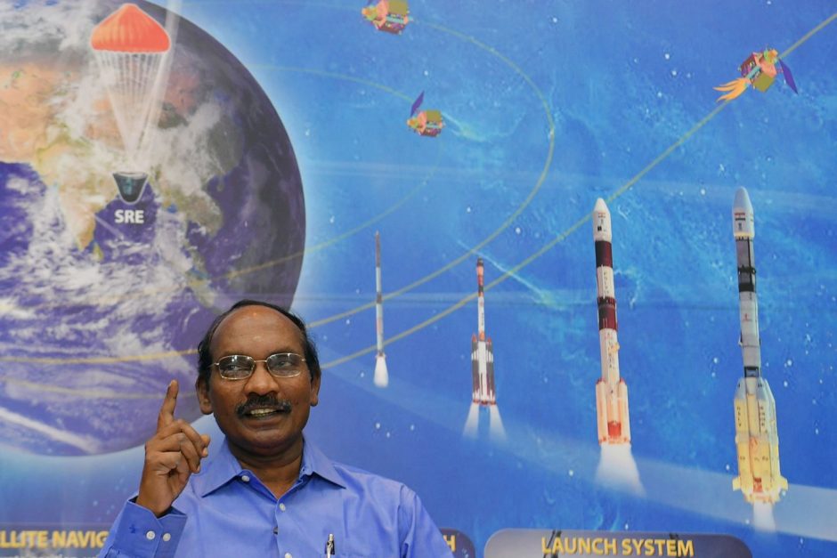 Indija vėl bandys paleisti raketą į Mėnulį