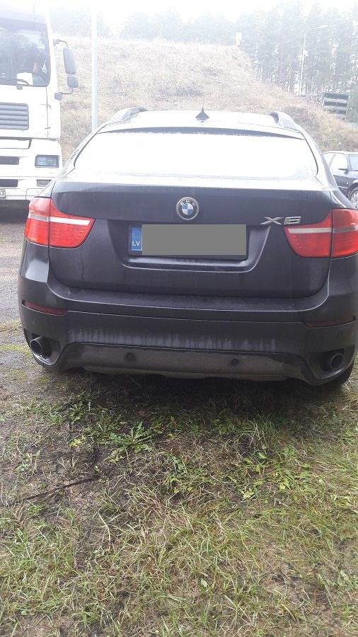 Latvis į Baltarusiją važiavo Italijos teisėsaugos ieškotu BMW