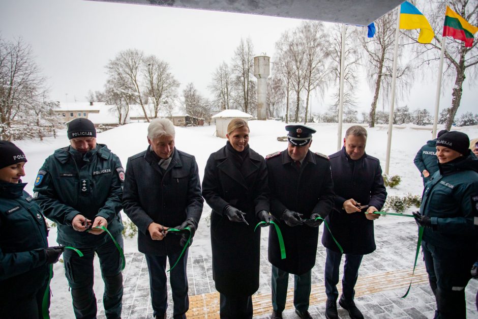 Rietavo pareigūnai jau dirba moderniai įrengtose patalpose