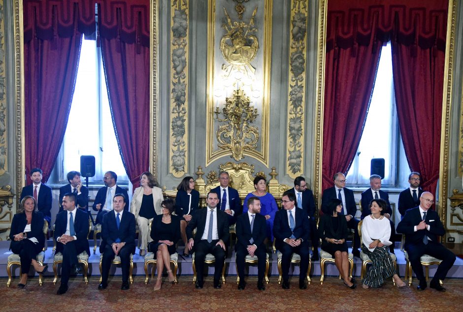 Italijoje prisaikdinta naujoji vyriausybė