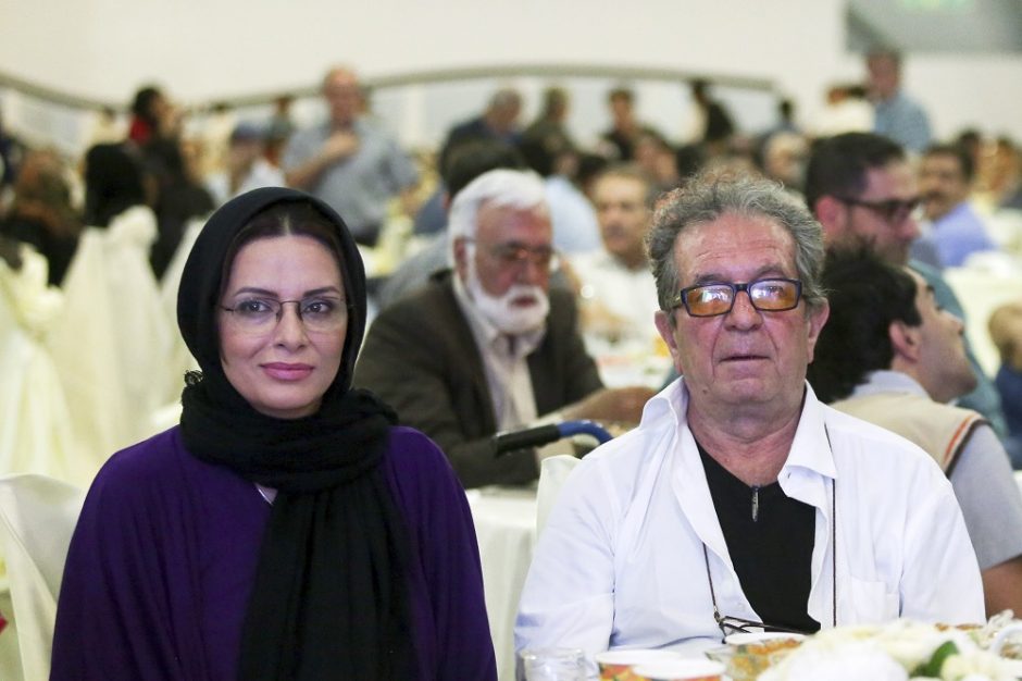 Irane nužudytas garsus kino režisierius D. Mehrjui