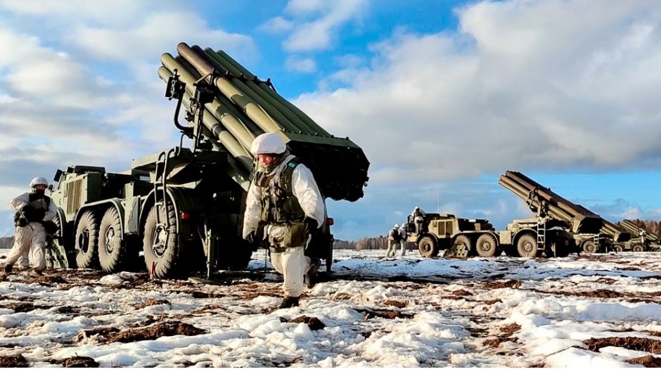 Žiniasklaida: JAV gavo duomenų, kad Rusijos atsitraukimas nuo Ukrainos – tyčinė apgaulė