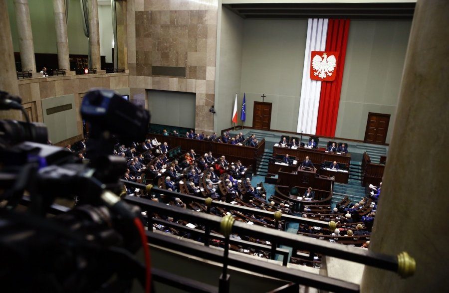 Lenkijos parlamentas daro pertrauką – sugrįš tik po rinkimų