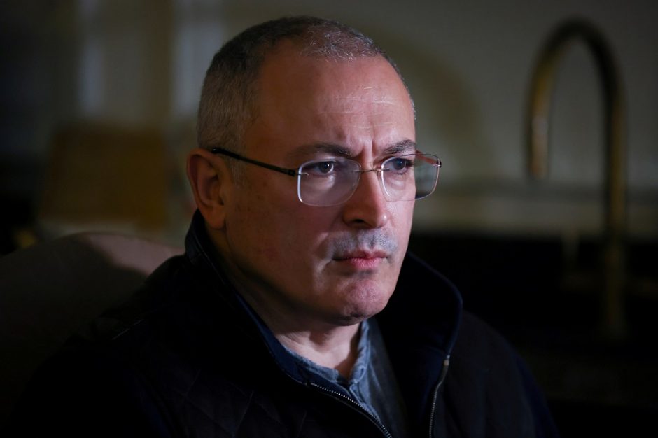 M. Chodorkovskis: V. Putinas mano, kad NATO – silpna ir neapgins Baltijos valstybių, jei jas užpuls