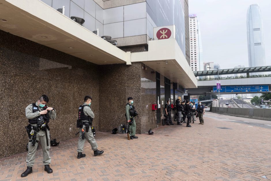 Honkonge policija malšino vėl atsinaujinusius protestus