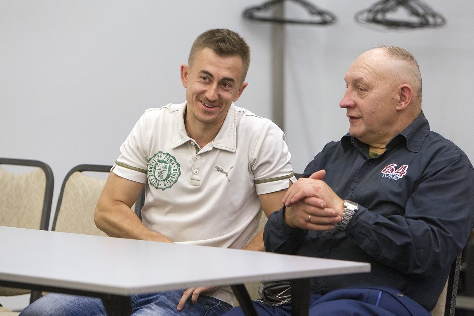 Jėgas suvienyję Lietuvos kovotojai rodys kumščių jėgą