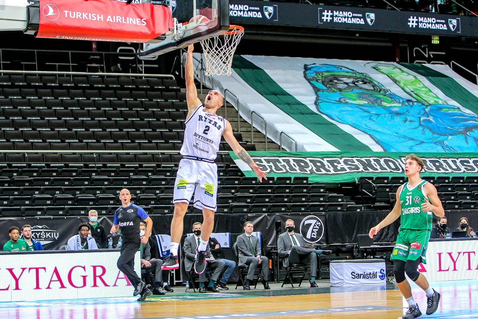 Nukraujavęs „Rytas“ patyrė nesėkmę prieš „Žalgirį“: pralaimėjo 47 taškų skirtumu