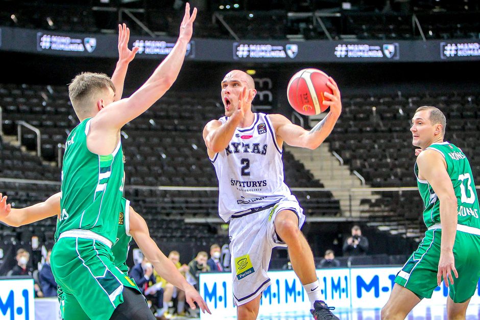 Nukraujavęs „Rytas“ patyrė nesėkmę prieš „Žalgirį“: pralaimėjo 47 taškų skirtumu