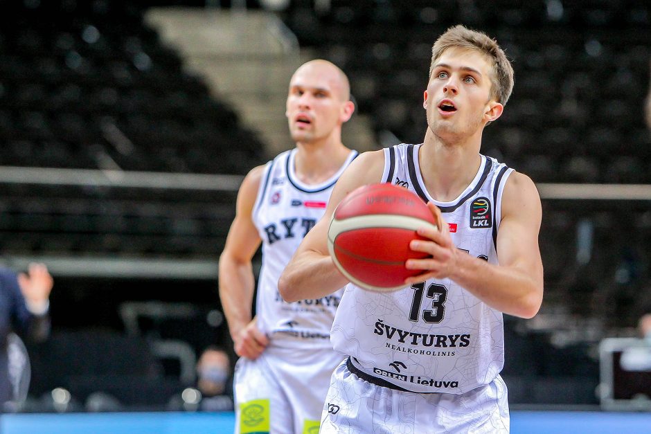 Nukraujavęs „Rytas“ patyrė nesėkmę prieš „Žalgirį“: pralaimėjo 47 taškų skirtumu
