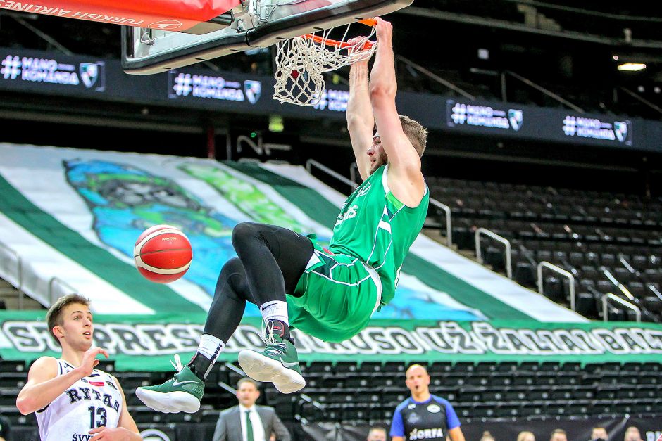 Nukraujavęs „Rytas“ patyrė nesėkmę prieš „Žalgirį“: pralaimėjo 47 taškų skirtumu