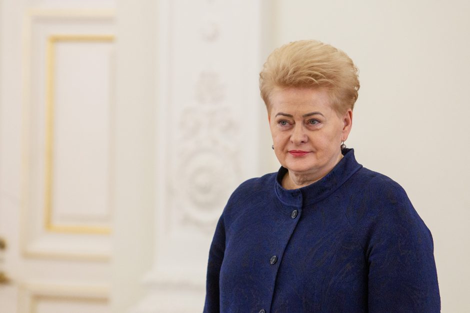 D. Grybauskaitė sako, kad Seimas neleistinai kišasi į Lietuvos banko veiklą