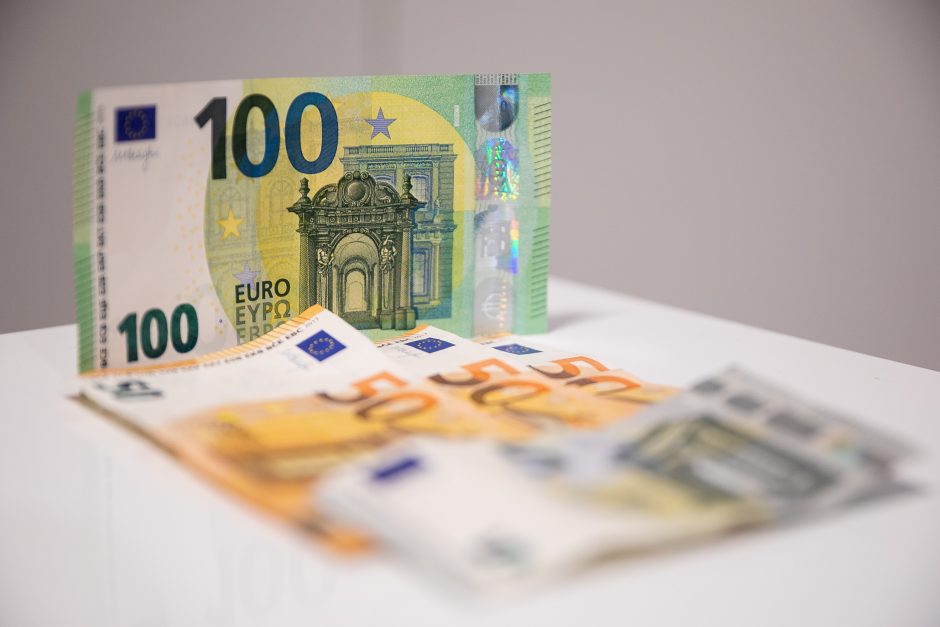 Lietuvos bankas siūlo didinti bankų įmokas į fondą, peržiūrės krepšelį, svarsto apie laikiną mokestį