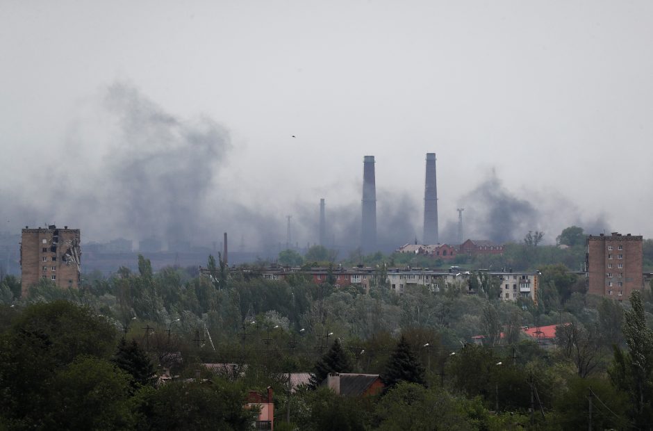 Gamykloje „Azovstal“ įstrigusių Ukrainos karių artimieji prašo Kinijos pagalbos