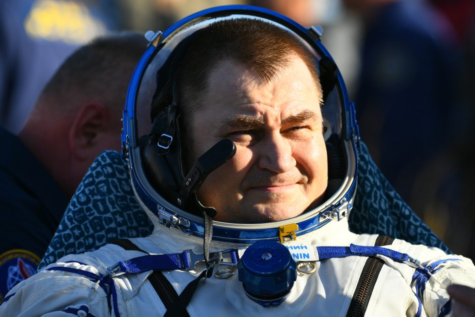 JAE, JAV ir Rusijos astronautai iš TKS sėkmingai grįžo į Žemę