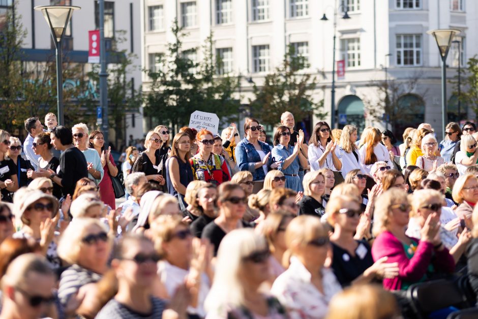Prie Vyriausybės prasideda mokytojų streikas