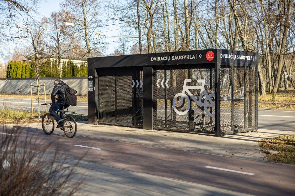 Vilniuje atidaromos daugiafunkcės dviračių saugyklos