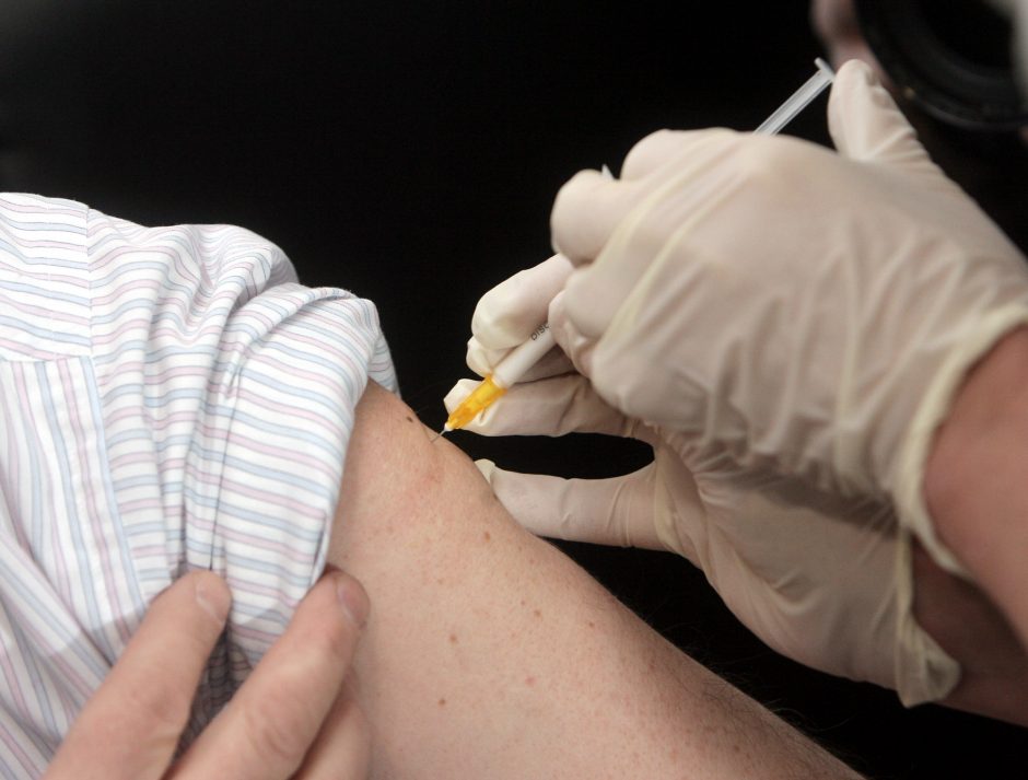 Lietuva gavo atnaujintus „Pfizer“ vakcinų pristatymų grafikus, bus tiekiama daugiau skiepų