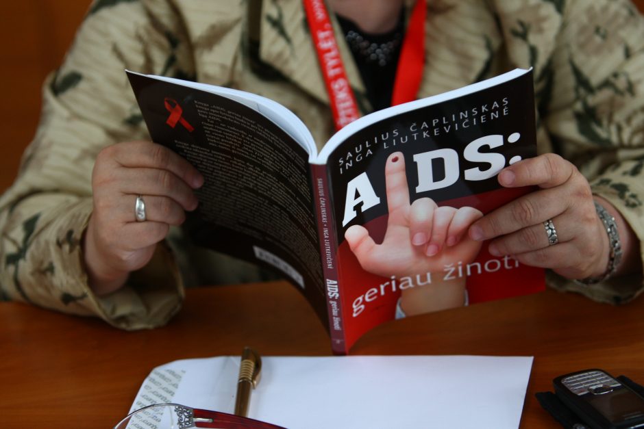 Gydytoja: sergantys AIDS gali gyventi visavertį gyvenimą