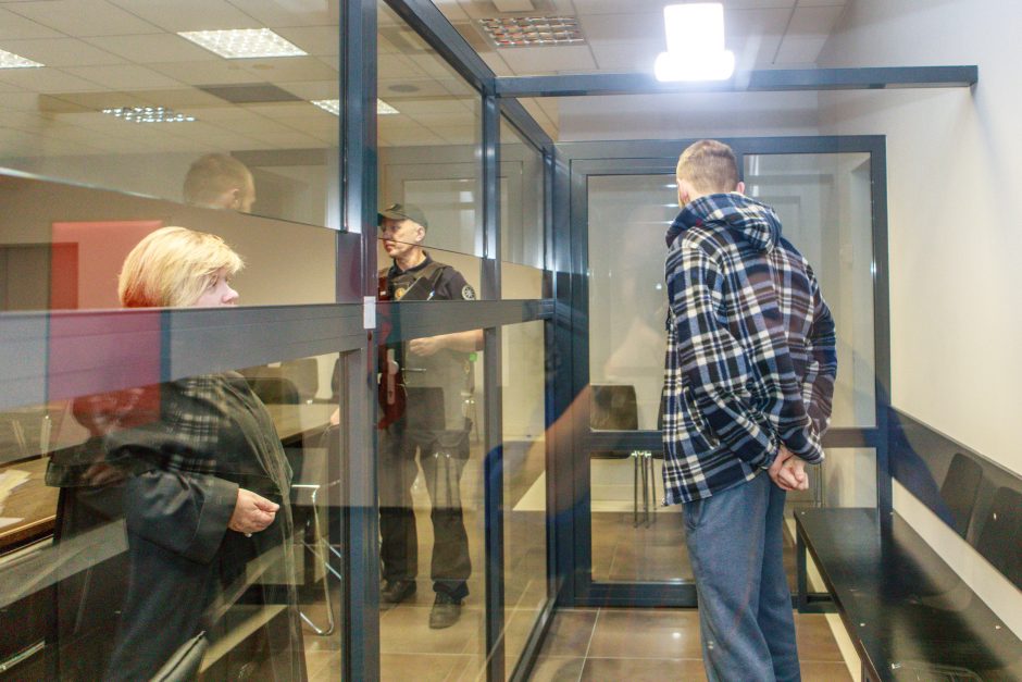 Itin žiaurios žmogžudystės byla: kaltinamasis dėjosi suverenu ar nepakaltinamu?