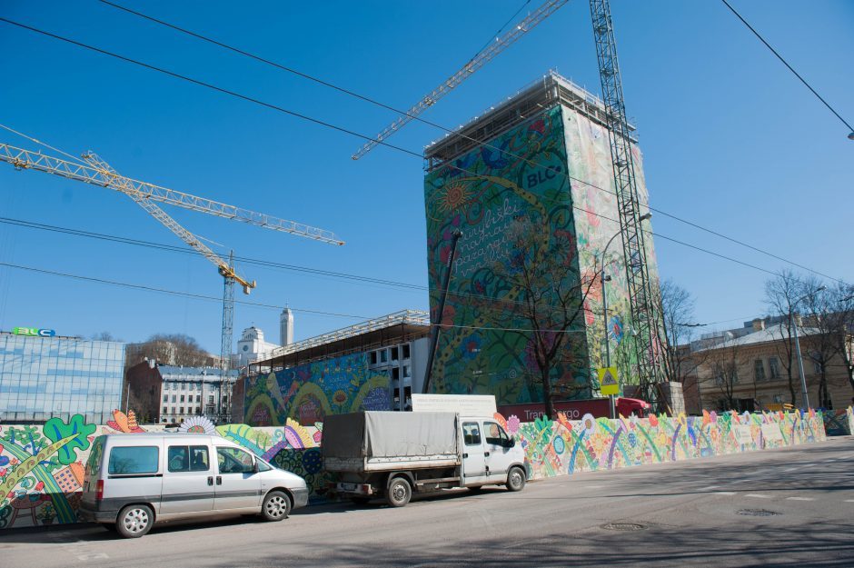 Kauno savivaldybė trečią kartą bando nupirkti granitą Vienybės aikštei
