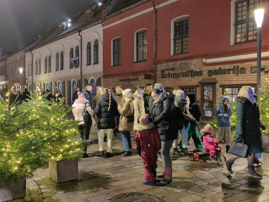 Kaunas plūsta į Rotušės aikštę
