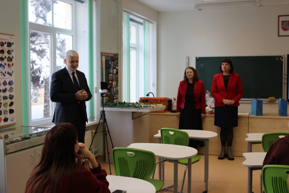 Mokinių rankose pražydo gražios iniciatyvos