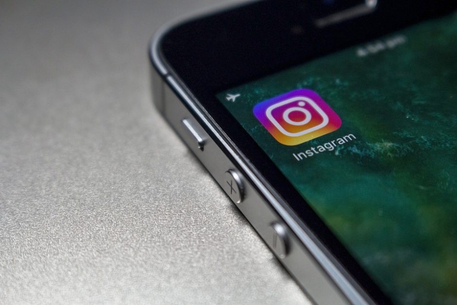 „Instagram“ stiprina kovą su patyčiomis
