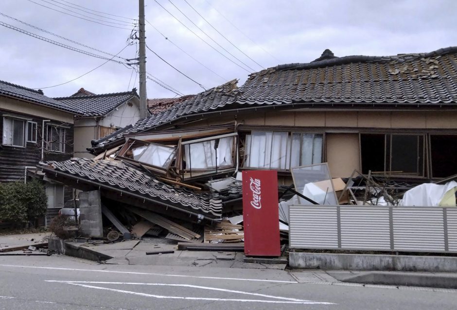 URM kol kas neturi žinių apie Japonijoje per žemės drebėjimus nukentėjusius lietuvius
