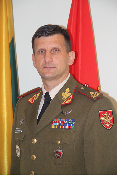 Gynybos štabo viršininku taps G. Zenkevičius, Sausumos pajėgų vadu – R. Vaikšnoras